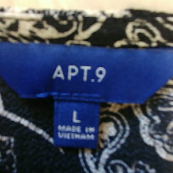 Apt. 9 Paisley Printed Tunic Top - Picture 8 of 8